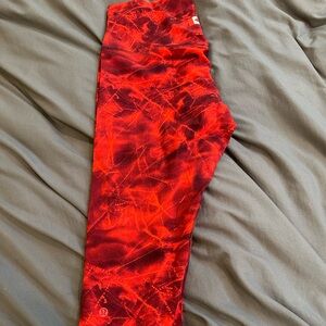 Lululemon Align Team Canada Highrise - 12